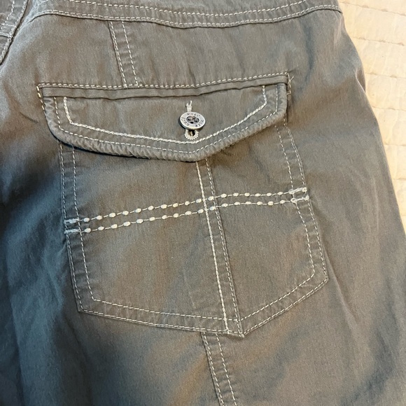 Kuhl Hiking Shorts - Picture 4 of 4